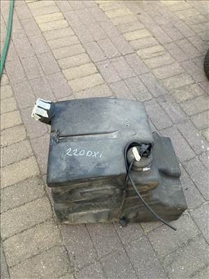 Renault Midlum 220 Dxi AdBlue tartály