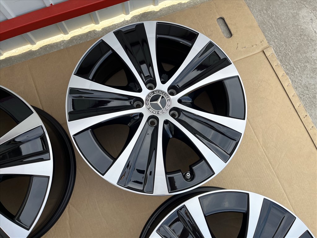 Mercedes W213 18" 5x112 gyári bicolor alufelni 18 coll C CLA E 4. kép