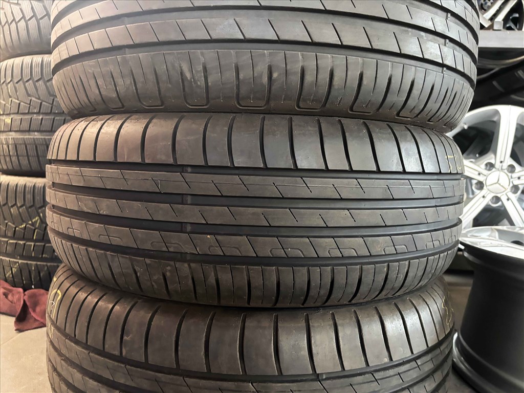 205/60 r16 Goodyear nyárigumi 4db eladó 205/60r16 garnitúra 3. kép
