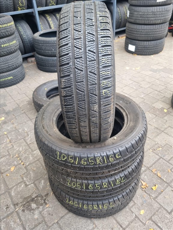  205/6516C" újszerű Pirelli Carrier winter téli gumi 4db  3. kép