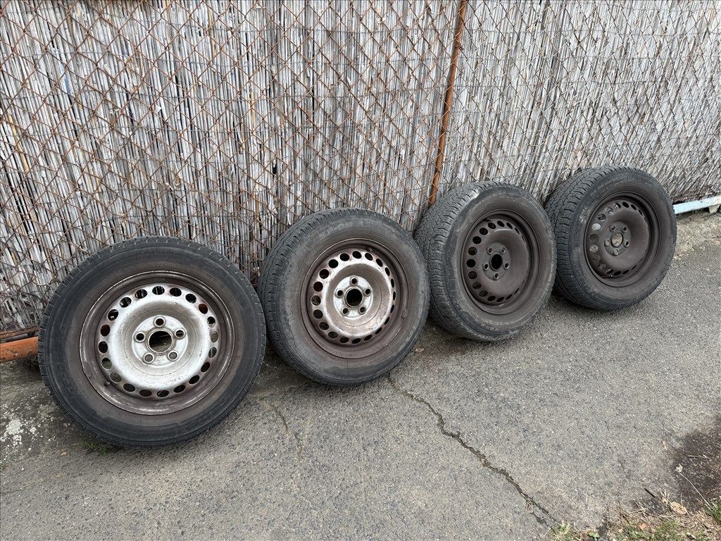 205/65R16C Transporter 5X120 lemezfelni garnitúra 1. kép