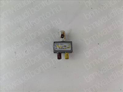 MERCEDES-BENZ E-CLASS (W212) Antenna erősítő (A2128704089)