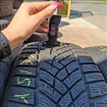  215/55 R17 Goodyear téli gumi 30000ft a 2db/49/