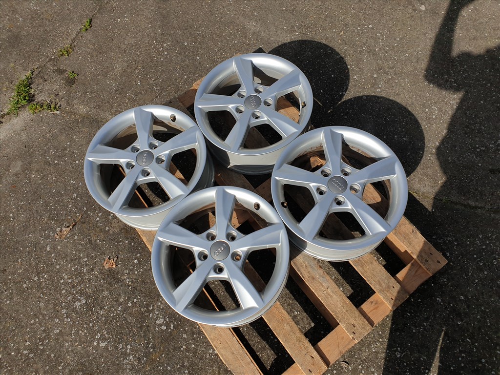 16" 5x112 Audi A3  1. kép