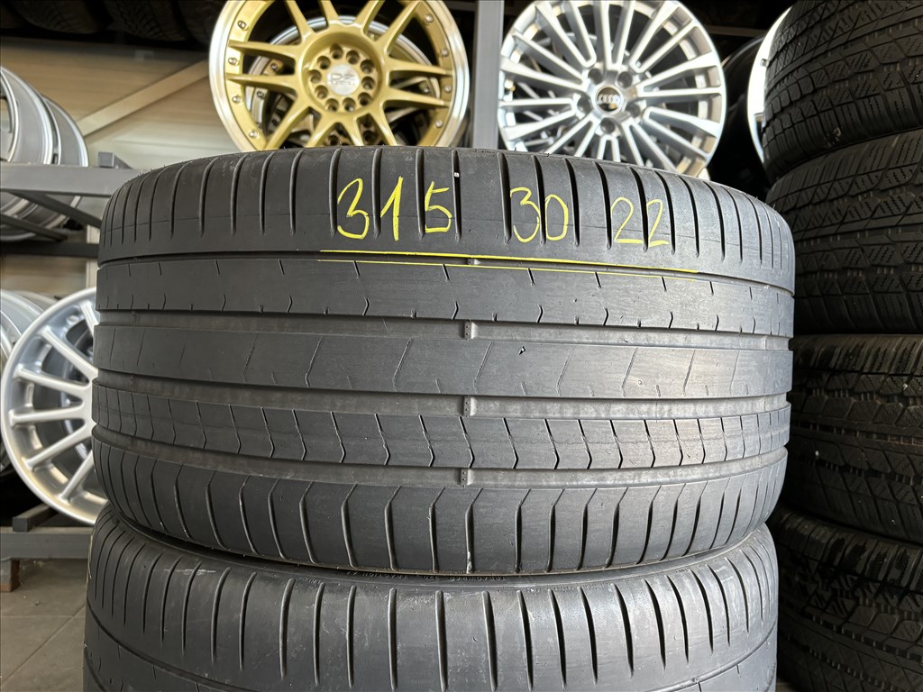 315/30 r22 Pirelli PZ4 nyárigumi 2db eladó 315/30r22 1. kép