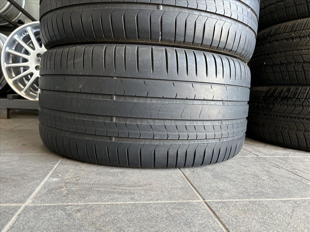 315/30 r22 Pirelli PZ4 nyárigumi 2db eladó 315/30r22 2. kép