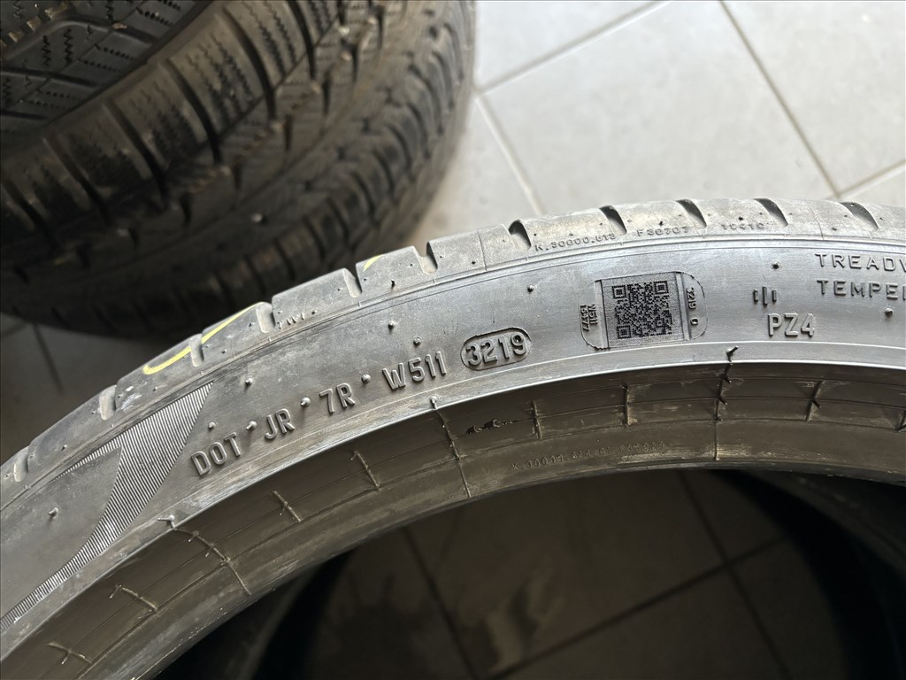 315/30 r22 Pirelli PZ4 nyárigumi 2db eladó 315/30r22 4. kép