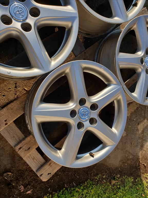 17" 5x114,3 Toyota 3. kép