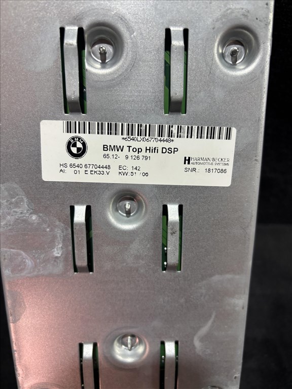 BMW E90/91/92/93 Logic7 erősítő  9126791 3. kép