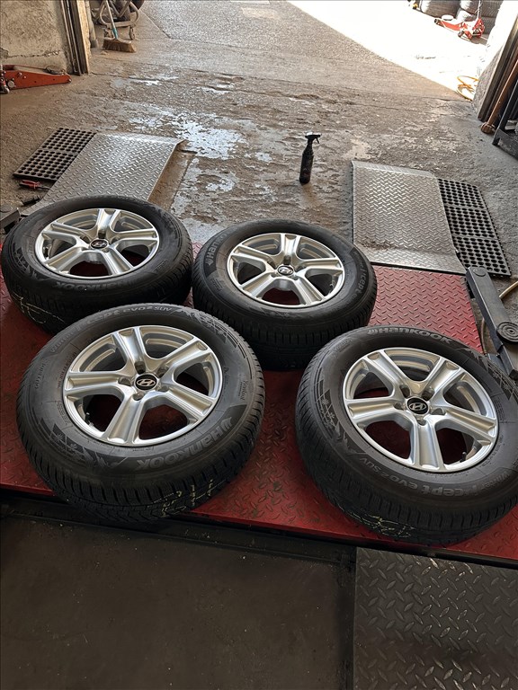  Brock 5x114,3 6,5x16" ET44 Hyundai Tucson használt alufelni garnitúra 2. kép