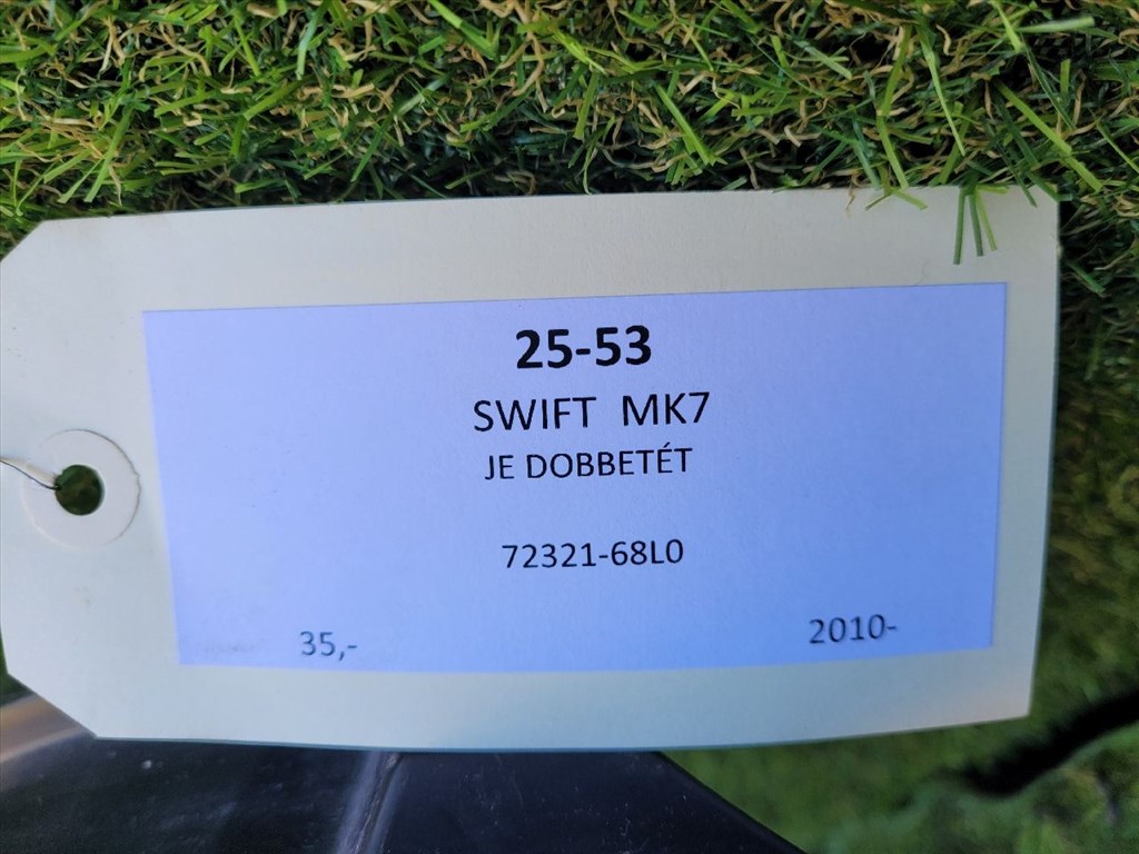 SUZUKI SWIFT IV Jobb első Dobbetét (Kerékjárati, Műanyag) 7232168L0 4. kép