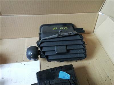 Renault Grand Scénic III dCi 130 FAP Jobb szellőző rács 