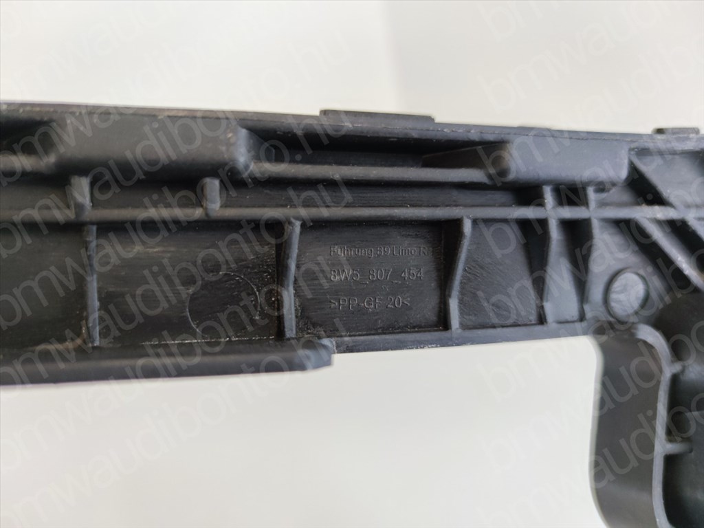 AUDI A4 B9 (8W2, 8WC) Jobb hátsó lökhárító tartó (műanyag) (8W5807454) 2. kép
