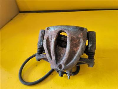 Toyota Avensis (T250) Jobb első Féknyereg Munkahengerrel