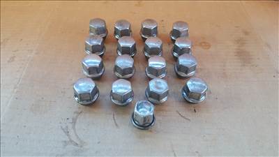 Volvo 30824547 S40 V40 V50 C30 C70 kerékcsavar