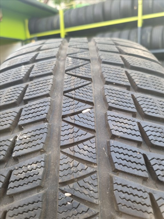  245/4021" 275/3521" újszerű Falken Eurowinter HS449 téli gumi szett 4. kép