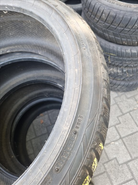  245/4021" 275/3521" újszerű Falken Eurowinter HS449 téli gumi szett 5. kép