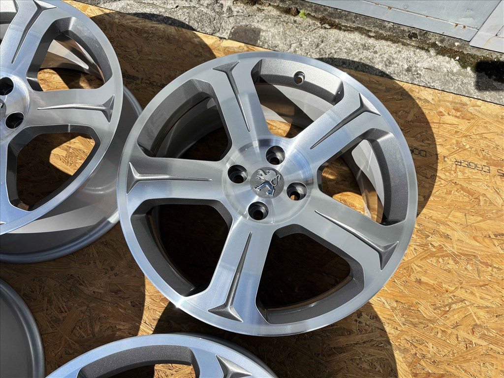 Peugeot 18" 4x108 gyári alufelni eladó 18 coll 4. kép