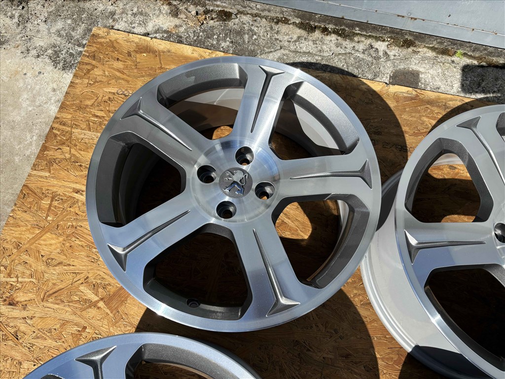 Peugeot 18" 4x108 gyári alufelni eladó 18 coll 5. kép