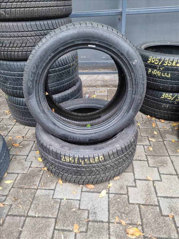  285/4520" újszerű Pirelli Scorpion Winter téli gumi 2db  2. kép