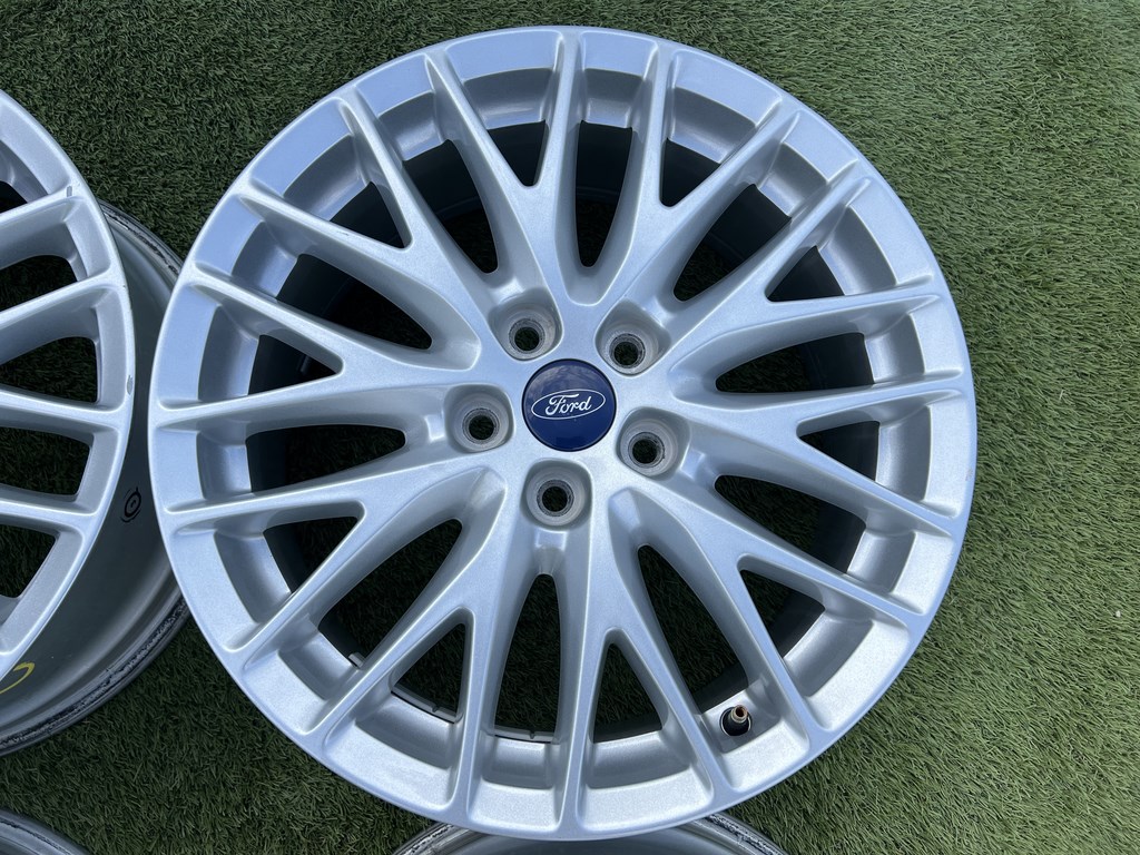 5x108 17" Ford gyári alufelni 7Jx17h2 ET50 4. kép