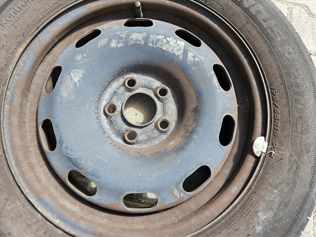  5x100 15" lemezfelni pár Hankook nyári gumikal (18987, 26168) 9. kép