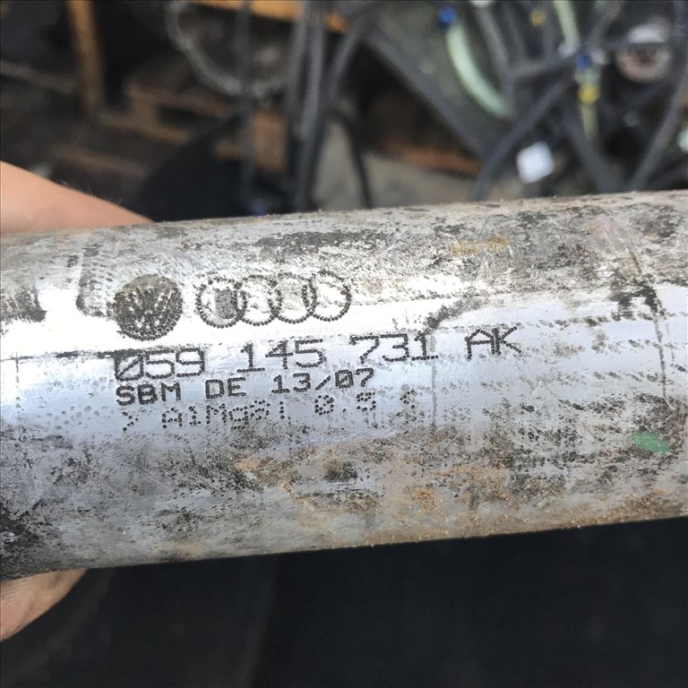 Audi A6 (C6 - 4F) 3,0 V6 TDI turbócső 059145731ak 2. kép