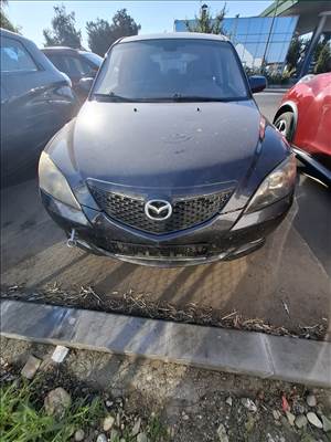 Mazda 3 (BK) bontott alkatrészei