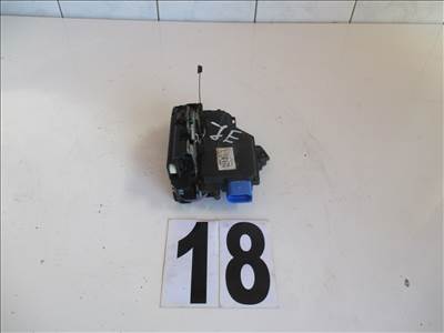 Volkswagen Jetta Jobb első ajtózár 