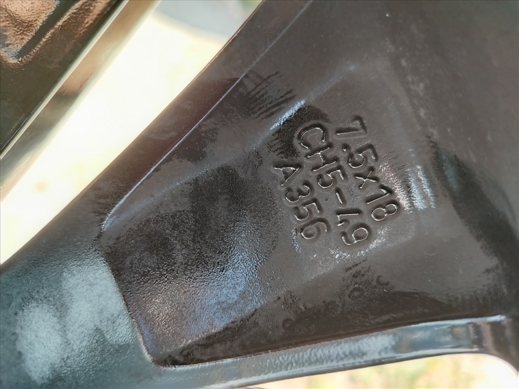  Opel Grandland X 5x108 18" (gyári felni) alufelni, 225/55 Michelin nyári gumi 7. kép