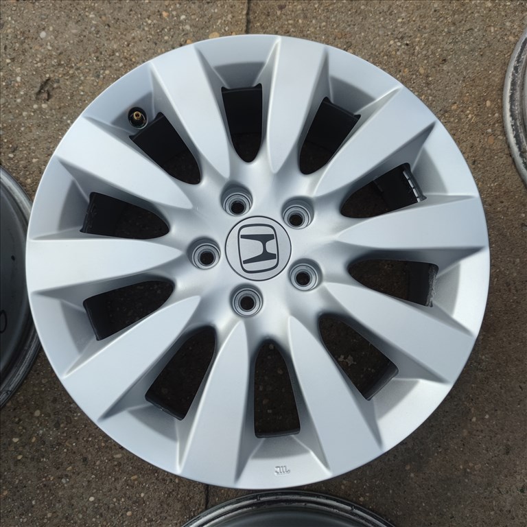 5x114,3 17 Gyári Honda alufelni 100000ft a 4db/240/ 2. kép