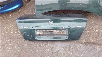 Mazda 323F csomagtérajtó 