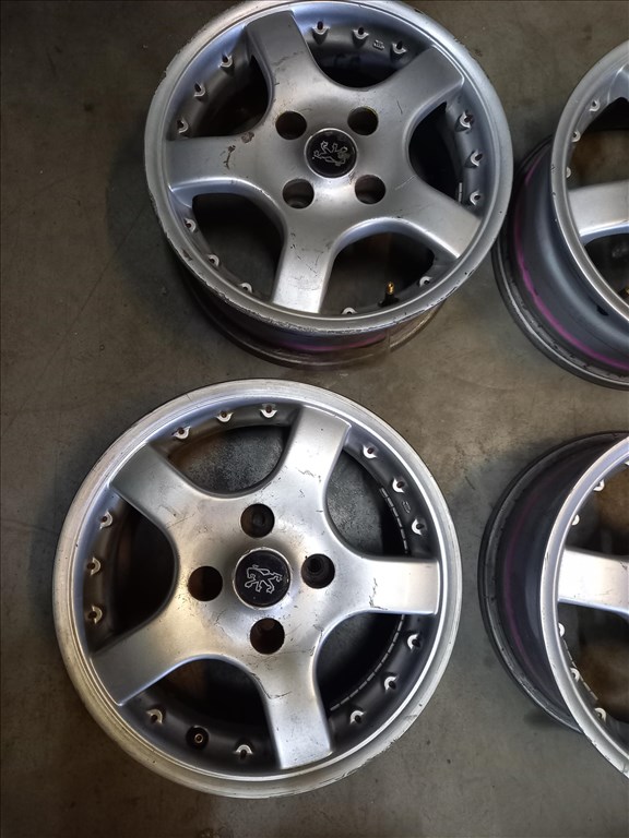Peugeot 4x108 lyukosztású 6JJ 14" használt alufelni Exx 2. kép