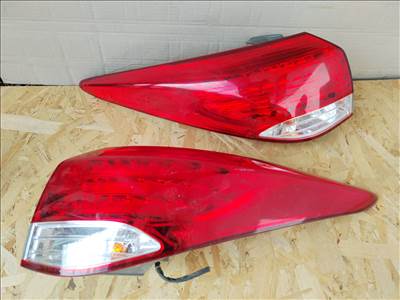 Hyundai I40 kombi hátsó külső lámpa jobb bal oldali 92401-3z000  92402-3z000 