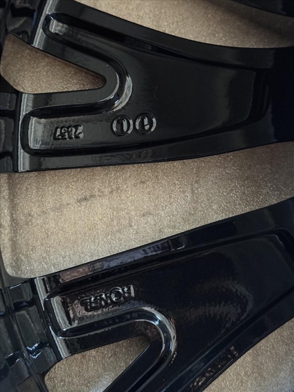 R18 Original Volkwsagen 8j et41 3C8601025R 3C8 601 025R 1db alufelni felni 2. kép