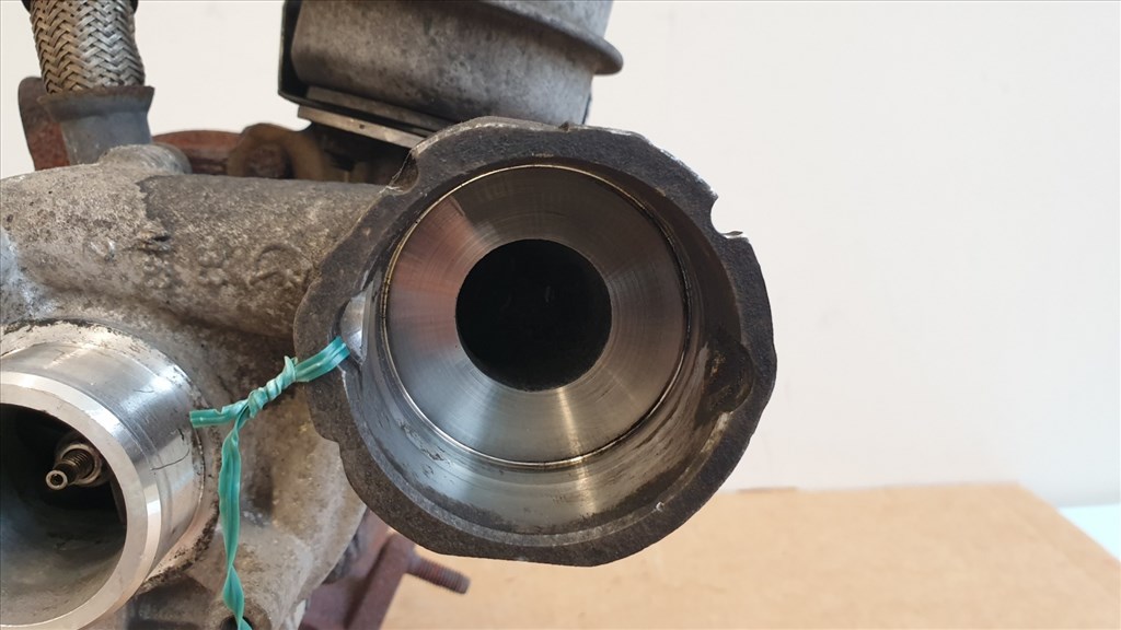 511943 Audi A3, 1.9 PD, 2007, Turbó, GT 1646 F, 038253014F, 751851-3. 9. kép