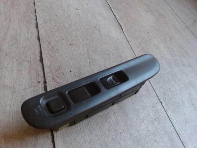 SUZUKI SWIFT 96-05 Jobb első ablakemelő kapcsoló 1. kép