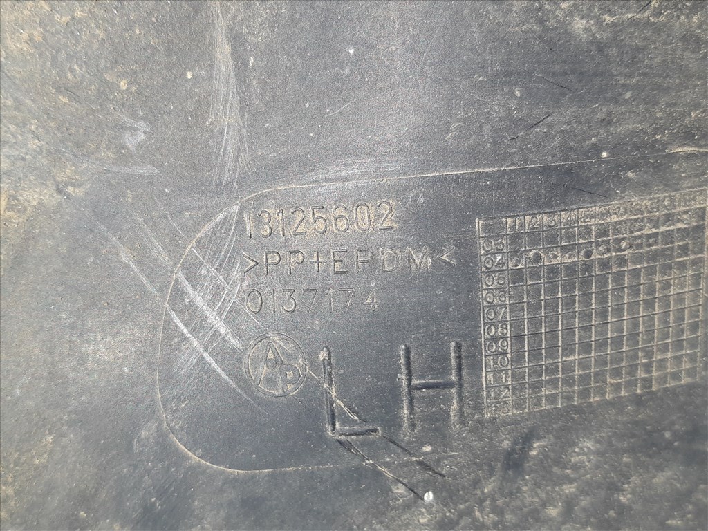 Bontásra: Opel Astra H Enjoy 1.6 benzin, bal első kerékjárati dobbetét  13125602 yv1mv8431f2223368 w0l0ahl4858011047 3. kép