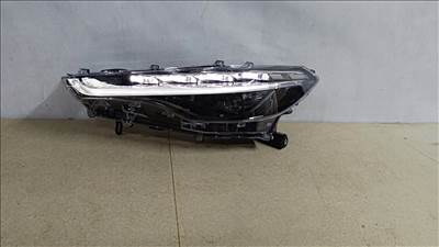Toyota Corolla Cross b.e.fényszóró LED 8115016840