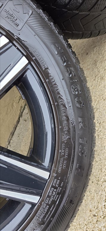  5x112 lyukosztású 18" használt alufelni, rajta 235/60 használt gumi  4. kép