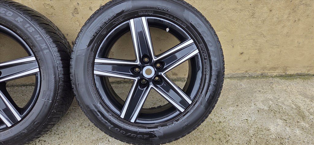  5x112 lyukosztású 18" használt alufelni, rajta 235/60 használt gumi  8. kép
