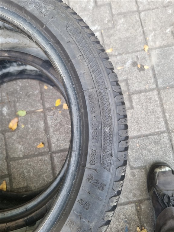  225/4517" újszerű Kleber Krisalp HP3 téli gumi 2db  5. kép