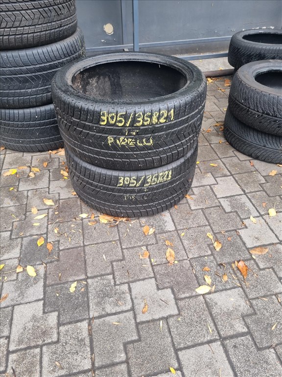 305/3521" újszerű Pirelli Sottozero Winter téli gumi 2db  1. kép