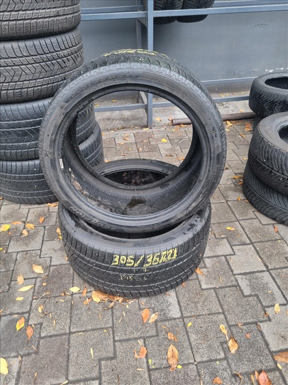  305/3521" újszerű Pirelli Sottozero Winter téli gumi 2db  2. kép