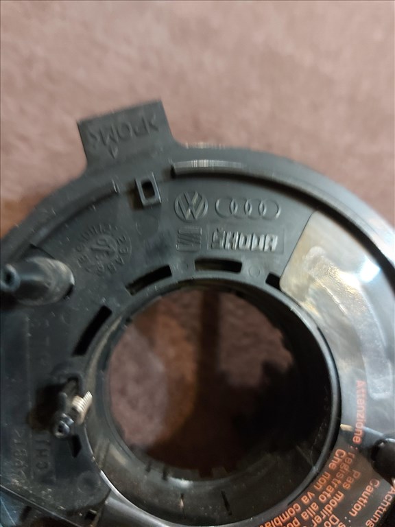 Skoda Fabia I, Audi A3(8L), A4(B5 - 8D), VW Passat B5, Sharan I légzsák átvezető szalag kábel 3. kép