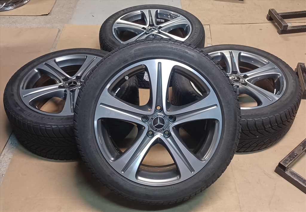 Mercedes W213 E 5x112 8x18 245/45 R18 téli gumikkal 4db 2. kép