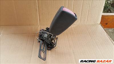 Volvo 9167656 850 V70 XC70 jobb hátsó ülés biztons