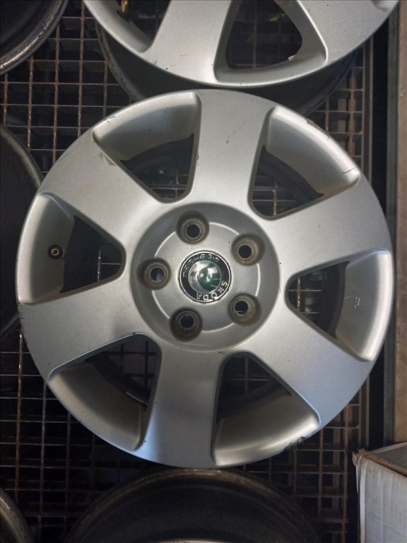 Skoda aluszett 5x112 lyukosztású 6JJ 15" használt (gyári felni) alufelni ixx 3. kép