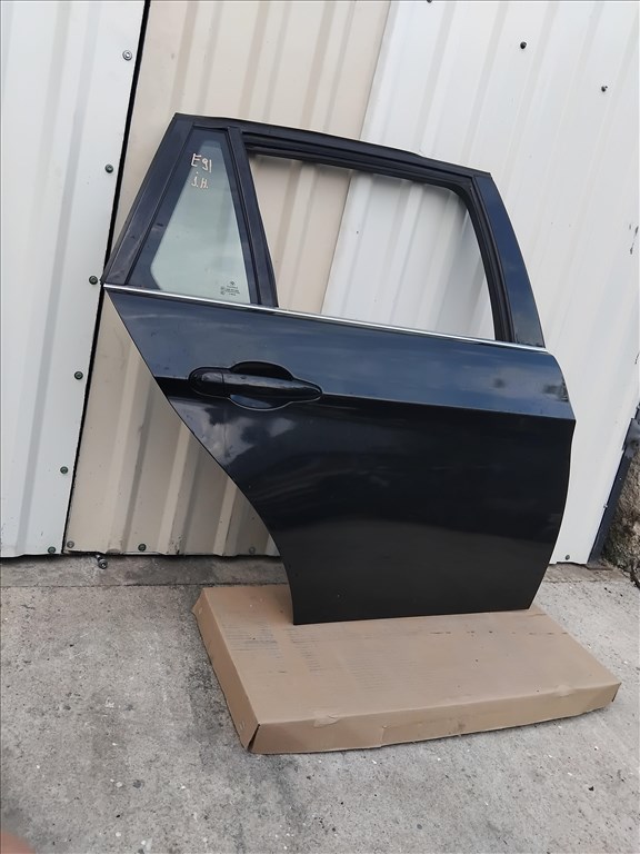 BMW 3-as sorozat E90, E91, E92, E93 Jobb hátsó Ajtó 2890 4. kép
