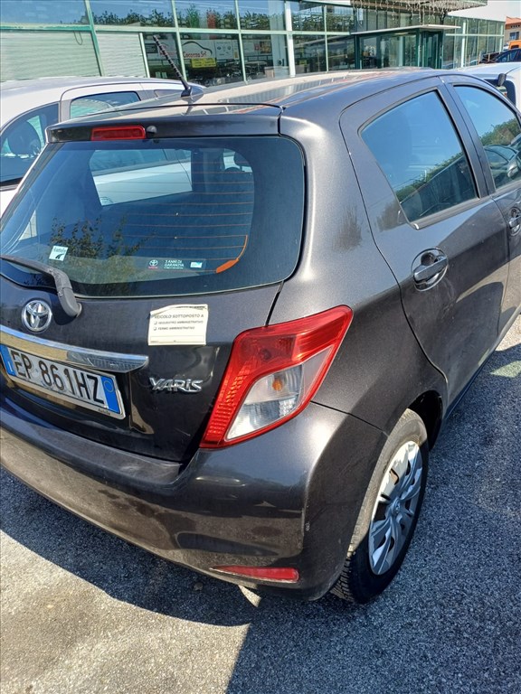 Eladó Toyota Yaris 1.4 D-4D (1364 cm³, 90 PS) 8. kép